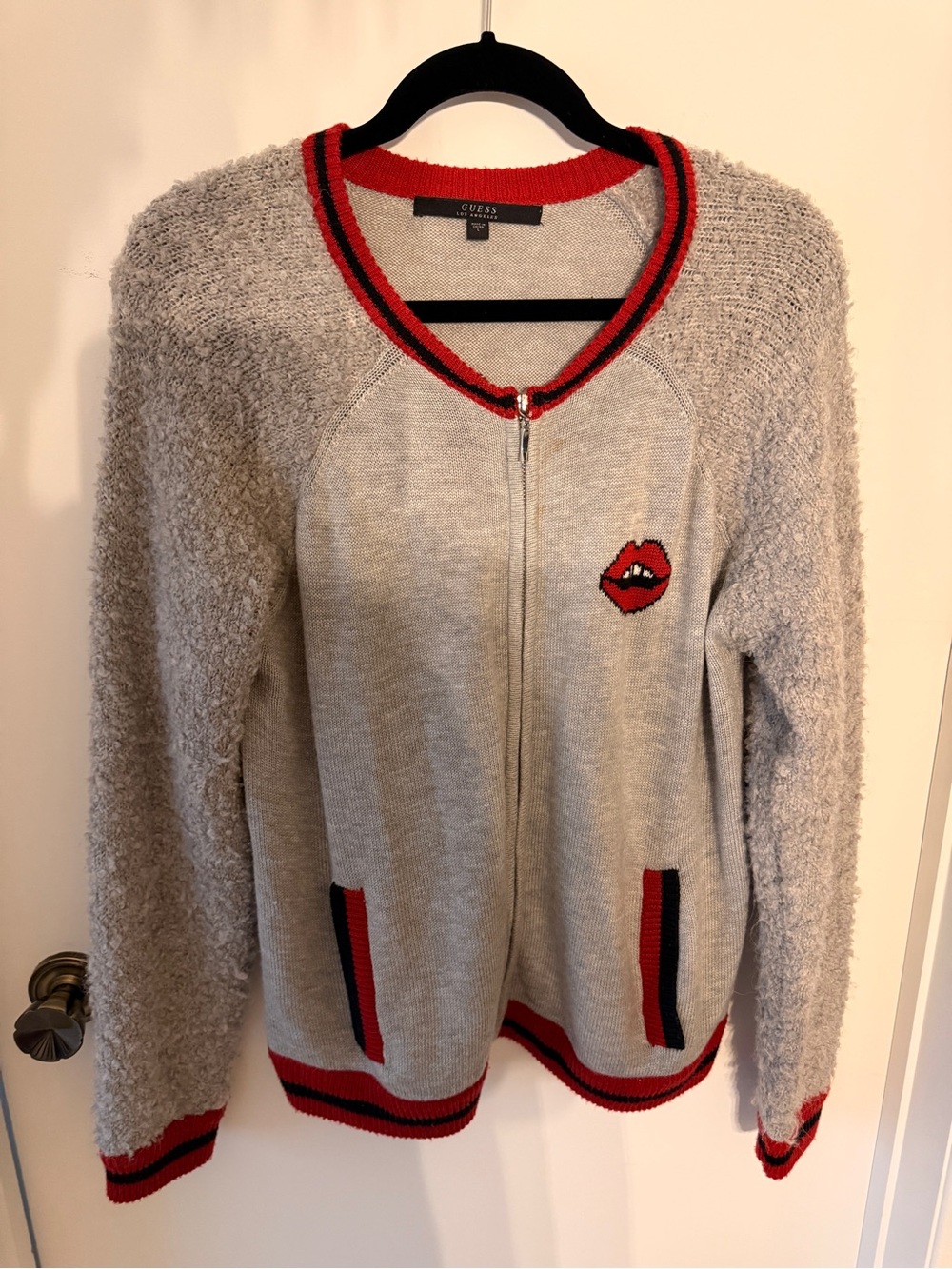Guess Los Angeles Zip Cardigan | Size L | Lipstick Graphic